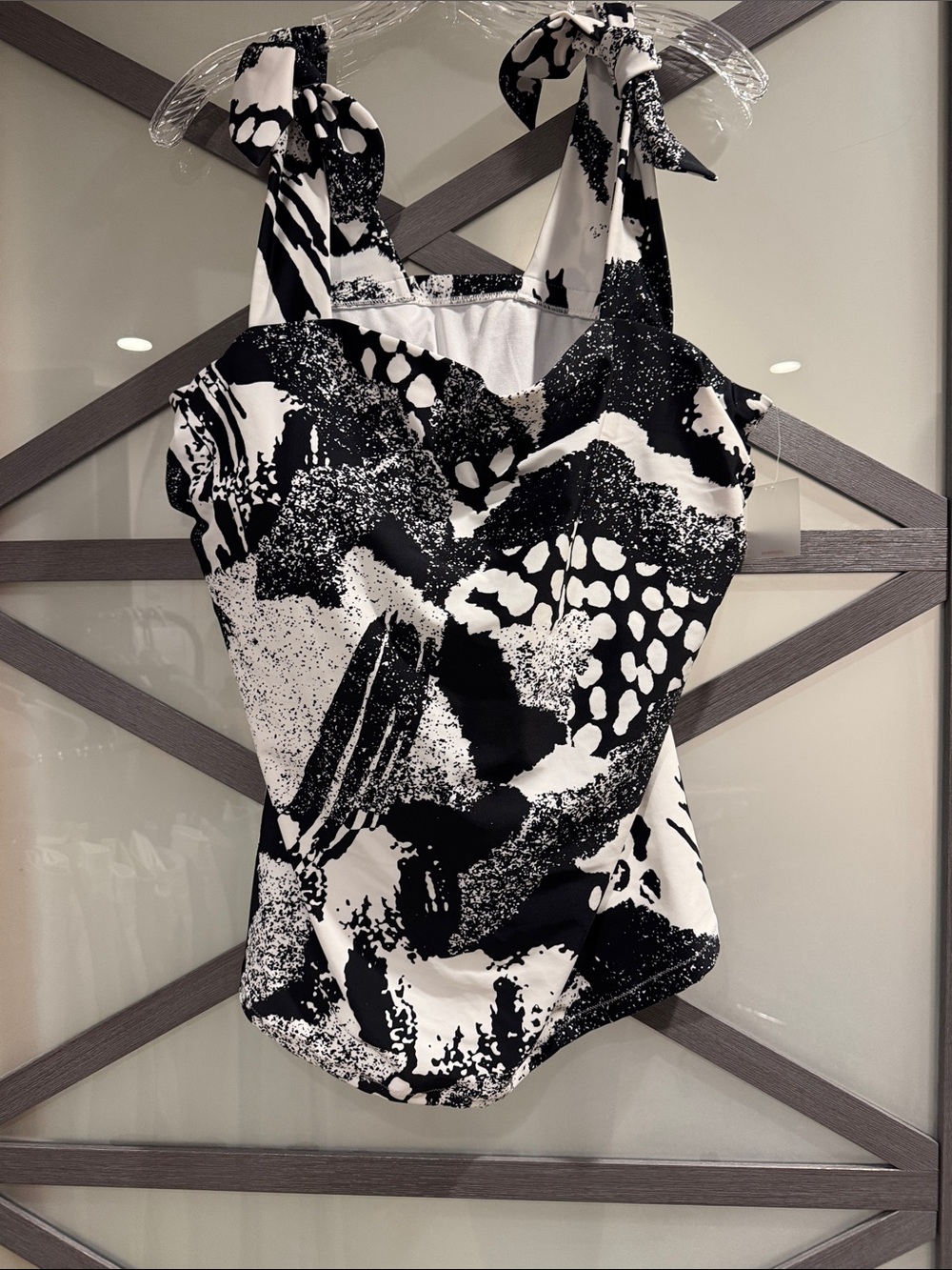 Raisins Black & White Abstract Underwire Tie-Shoulder Tankini